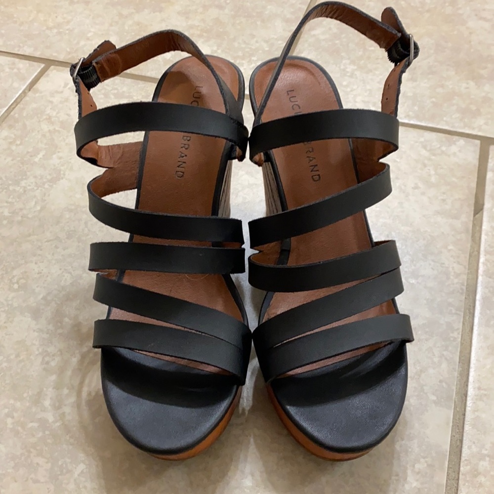 Lucky Brand Black and Wood Sole Wedges